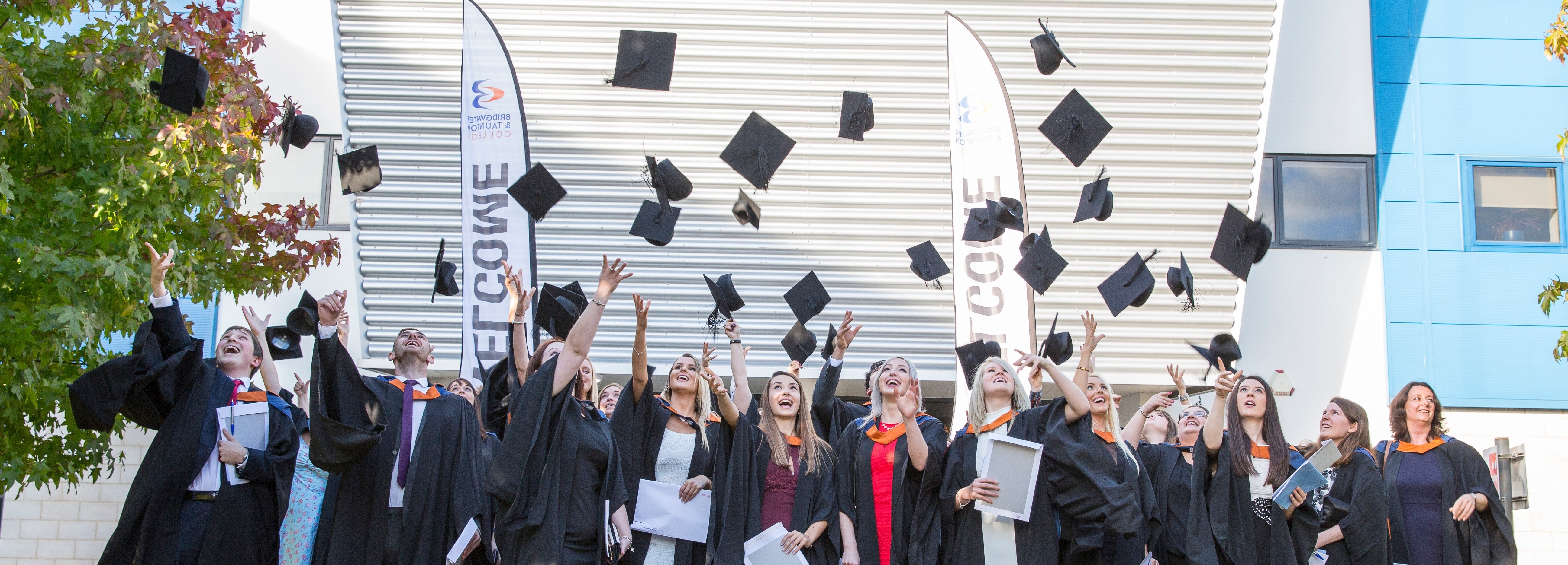 Grad-2016-338906-edited.jpg Grad-2016-338906-edited.jpg